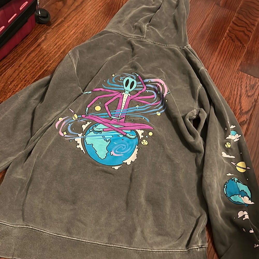 Size medium grey sweatshirt